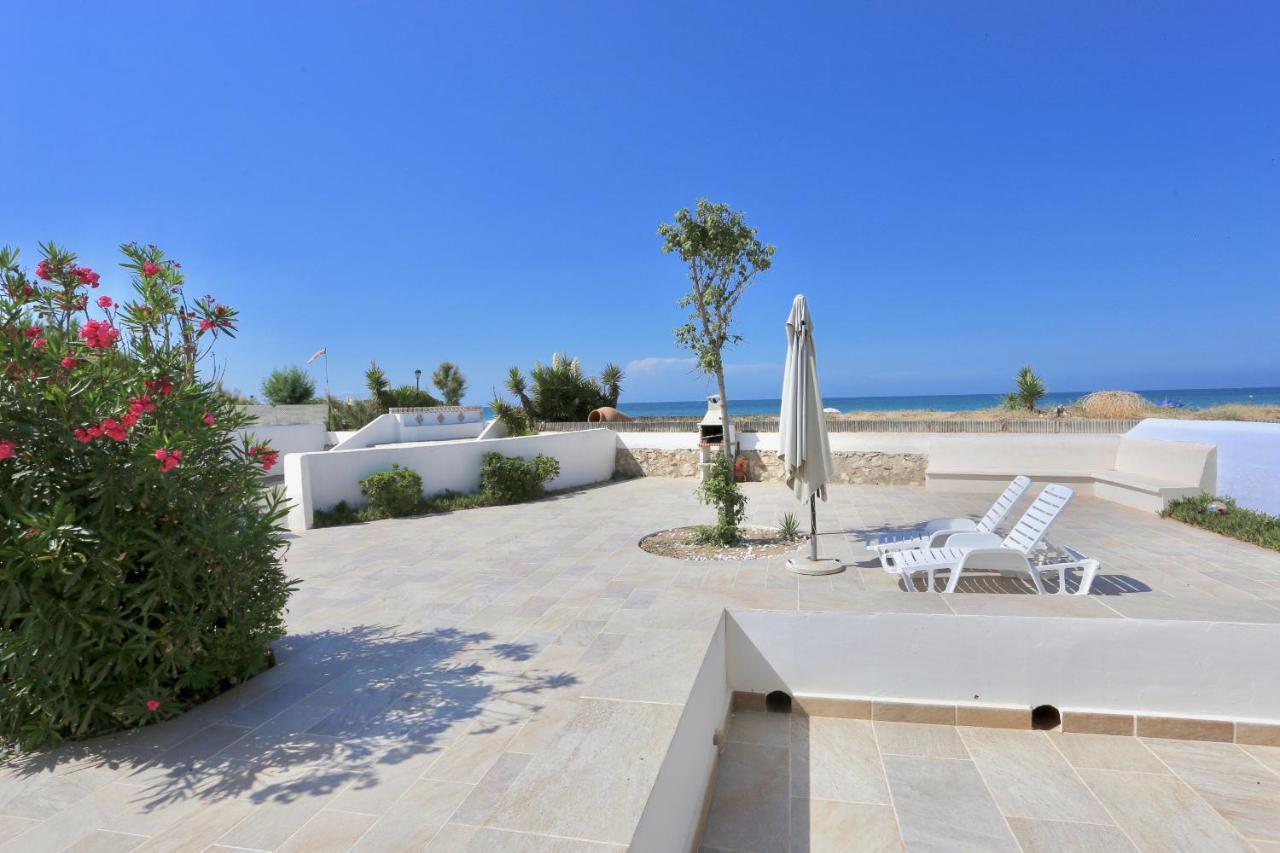 Urbanizacion El Oasis, 20 Villas En 1ª Linea Playa Denia Exterior foto