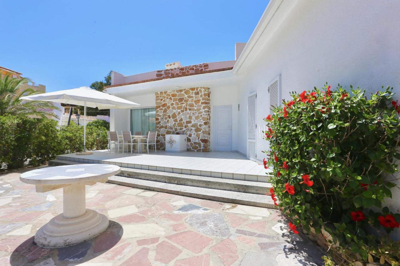 Urbanizacion El Oasis, 20 Villas En 1ª Linea Playa Denia Exterior foto