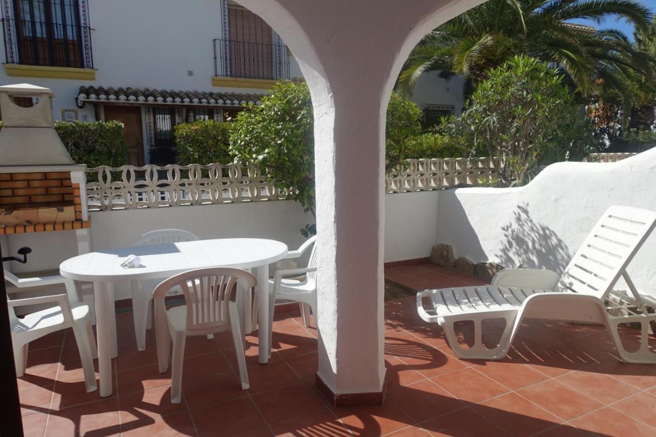 Urbanizacion El Oasis, 20 Villas En 1ª Linea Playa Denia Exterior foto